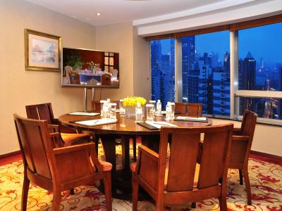 گرند تراستل پرپل مونتین شانگهای