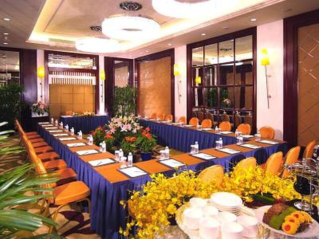گرند تراستل پرپل مونتین شانگهای