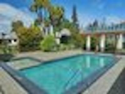 دیستینکشن ت اناو هتل اند ویلاز