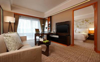 د وستین تیپی