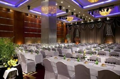 د وستین تیپی