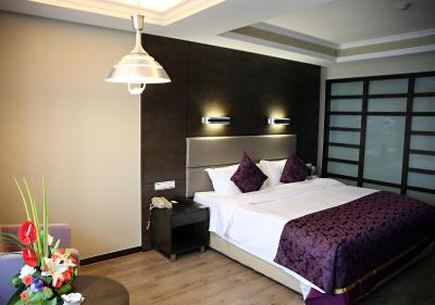 ییمی پلازا هتل