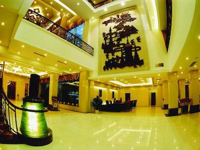 فریندشیپ پالاس