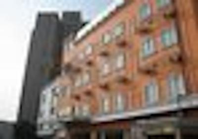 سوپر 8 شانگهای فنگ ی بی وای تان