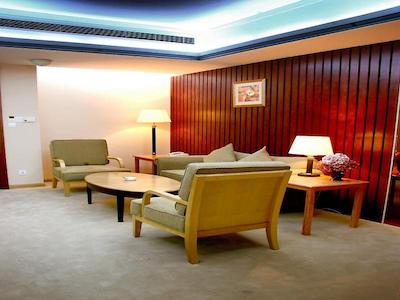 هایتون اینترنشنال