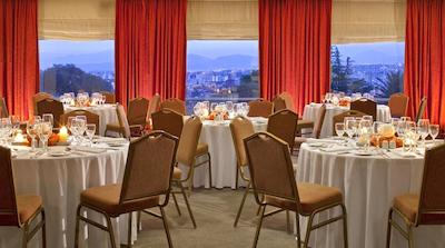 شراتون اسالتا هتل