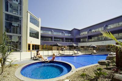 کوالیتی هتل امرالد