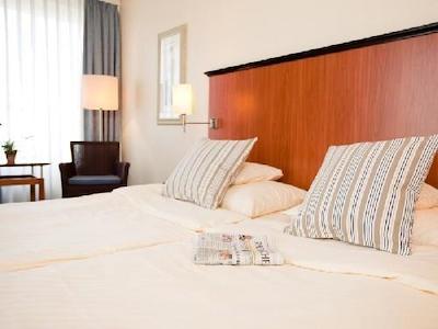 داز کارلز هتل