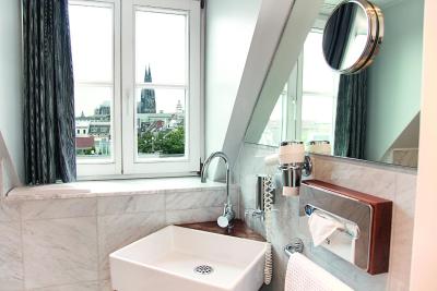 هپر هتل است انتونیوز