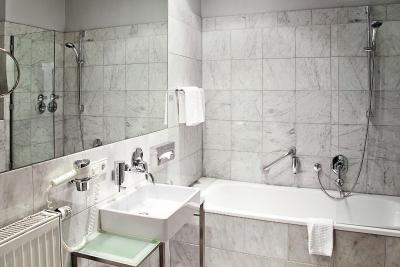 هپر هتل است انتونیوز