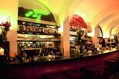 هپر هتل است انتونیوز