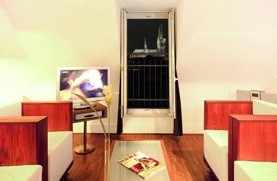 هپر هتل است انتونیوز