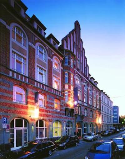 هپر هتل است انتونیوز