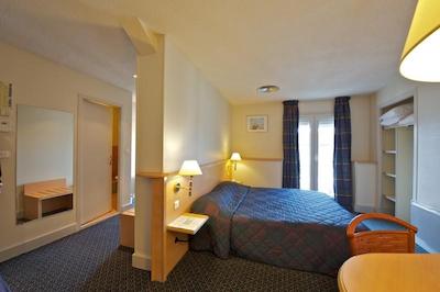 هتل ل بوربن