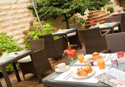 هتل مرکور پاریز گوبلینز پلاس دیتالی