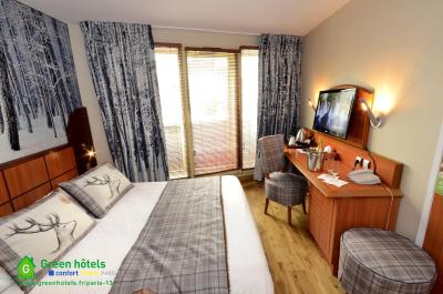 گرین هتل پاریز