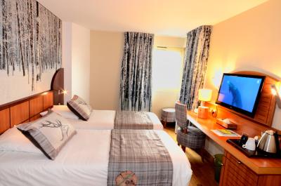 گرین هتل پاریز