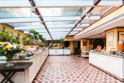 گوردیون هتل