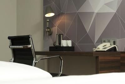 بست وسترن هتل سیندلفینجن سیتی