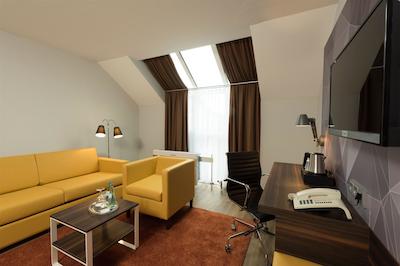 بست وسترن هتل سیندلفینجن سیتی