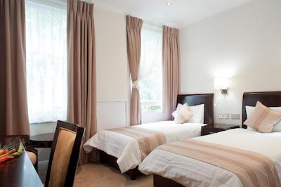 د ویلا کنسینگتون هتل