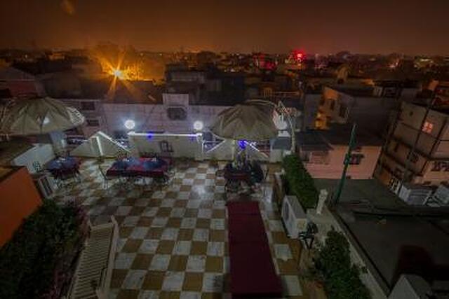 سان استار گرند