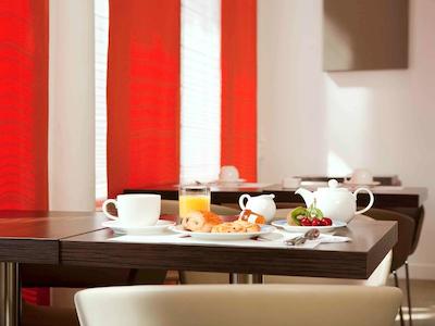 هتل مرکور لین سنتر برتیوکس