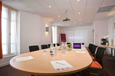 هتل مرکور لین سنتر برتیوکس