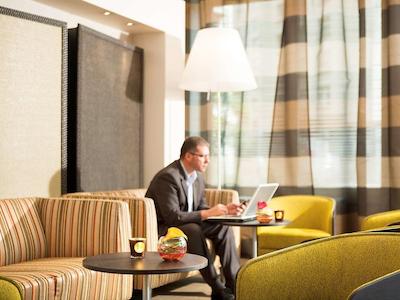 هتل مرکور لین سنتر برتیوکس