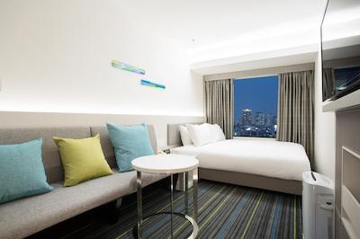 نیکو اُساکا