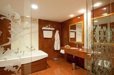 هیلتون سیبیو