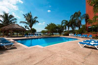 فیستا این تامپیکو