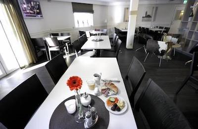 گود مرنینگ اُربرو