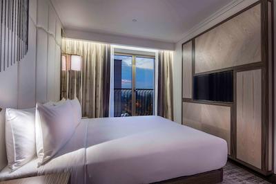 هیلتون پدگوریکا کرنا گورا