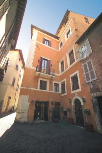 هتل تیترو پاس