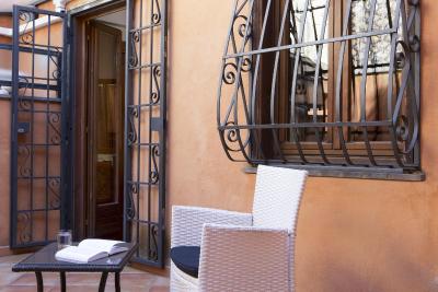 هتل تیترو پاس