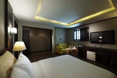 نبلس یئوکسام