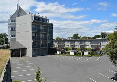 هیرتلاند امباسادر هتل هامیلتون