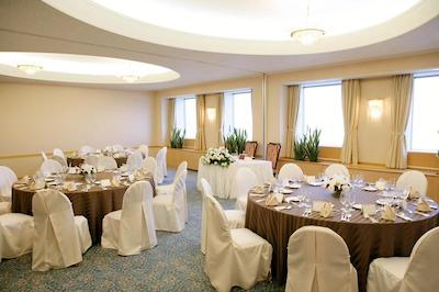 د وستین اُساکا