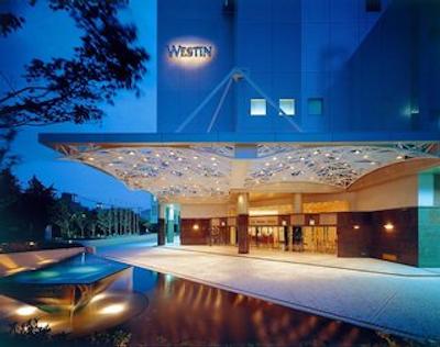 د وستین اُساکا