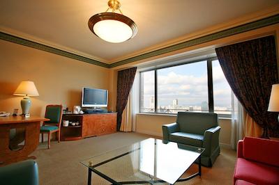 د وستین اُساکا