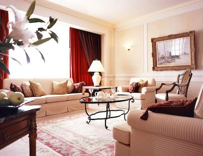 د وستین اُساکا