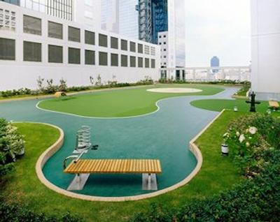 د وستین اُساکا