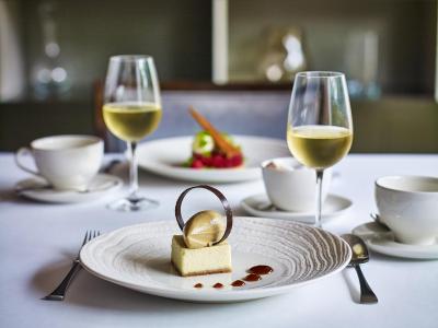 ریال گاردن هتل