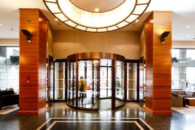 ریال گاردن هتل