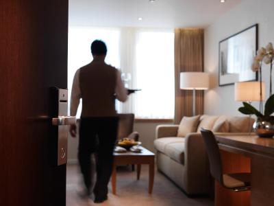 ریال گاردن هتل