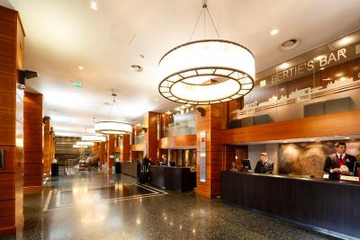 ریال گاردن هتل