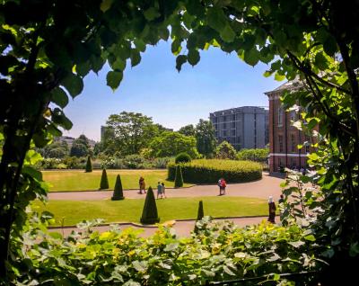 ریال گاردن هتل