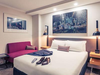 مرکور بریسبان کینگ گئورج اسکوار