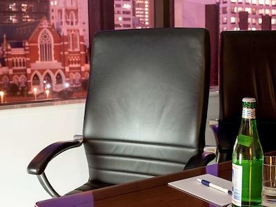 مرکور بریسبان کینگ گئورج اسکوار